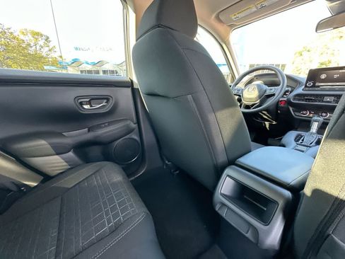 Used 2024 Honda HR-V LX image 16