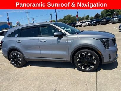 Used 2025 Kia Sorento EX w/ Panoramic Sunroof Package