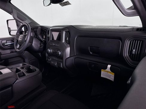 New 2026 GMC Sierra 3500 Pro w/ Convenience Package AWD/4WD image 18