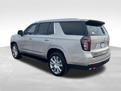 Used 2021 Chevrolet Tahoe High Country AWD/4WD image 3