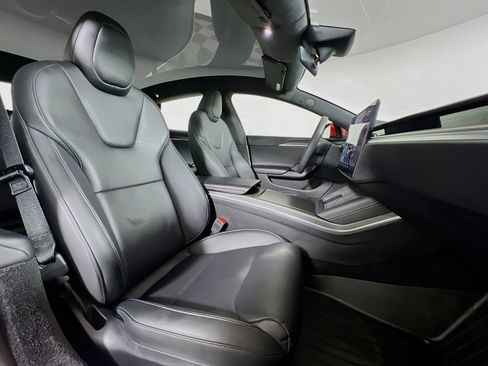 Used 2023 Tesla Model S Plaid image 24