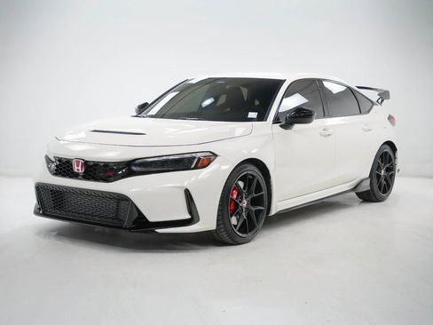 Used 2025 Honda Civic Type R image 1