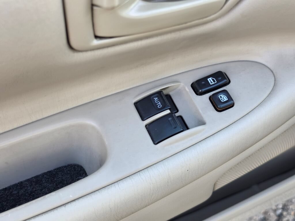 Used 2000 Toyota Solara SLE FWD image 22
