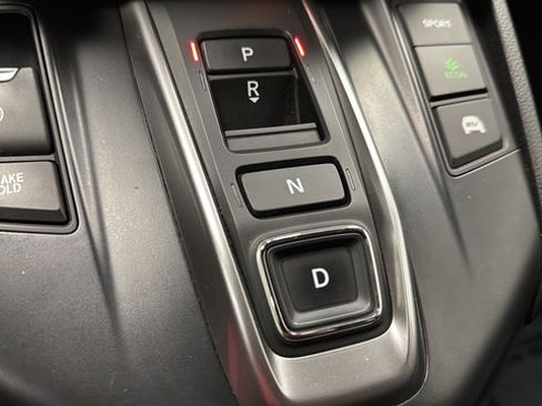Used 2022 Honda CR-V Touring image 19