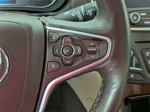 Used 2017 Buick Regal Premium w/ Driver Confidence Package #2 image 21