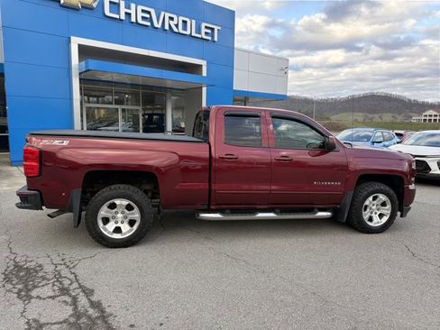 Used 2017 Chevrolet Silverado 1500 LT w/ All Star Edition image 3