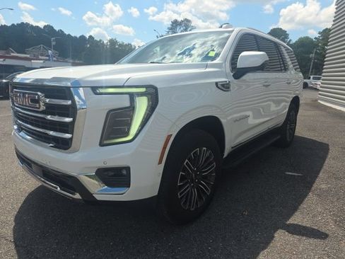 Used 2026 GMC Yukon Elevation w/ Elevation Premium Package AWD/4WD image 4