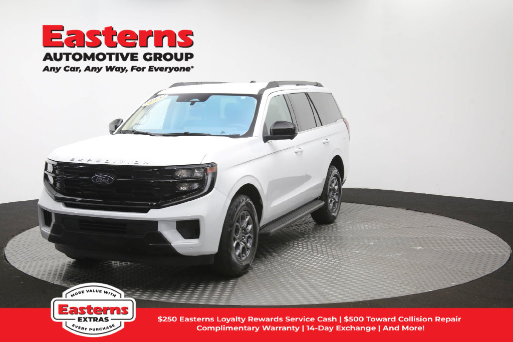 Used 2025 Ford Expedition Active AWD/4WD image 55