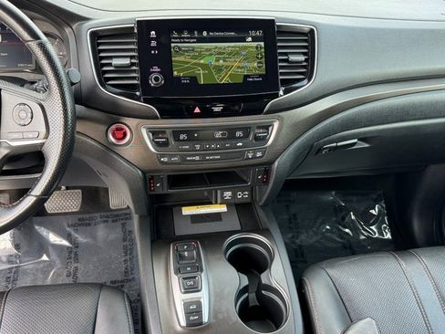 Used 2022 Honda Passport TrailSport image 19