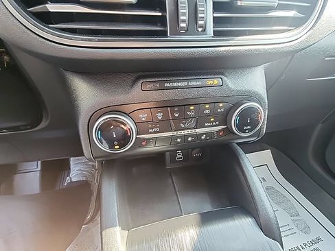Certified 2024 Ford Escape Active AWD/4WD image 26