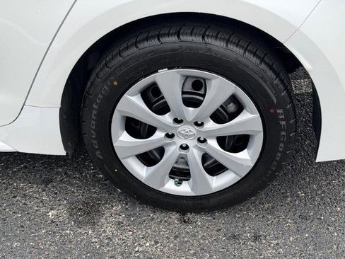 Certified 2022 Toyota Corolla LE image 11