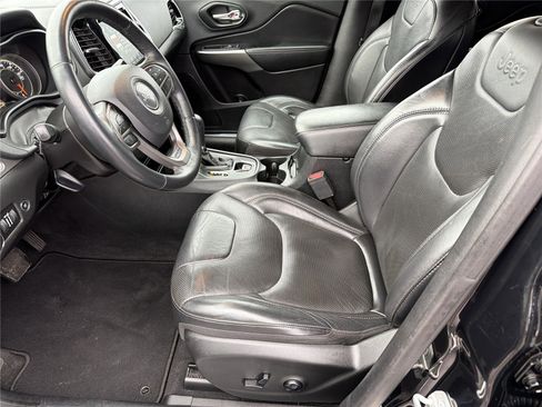 Used 2019 Jeep Cherokee High Altitude image 10