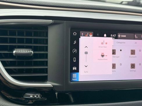 Used 2023 Chrysler Voyager LX FWD image 24