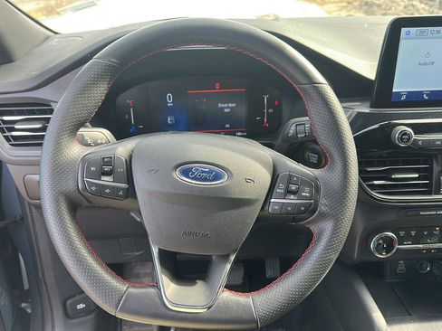 Used 2025 Ford Escape ST-Line image 18