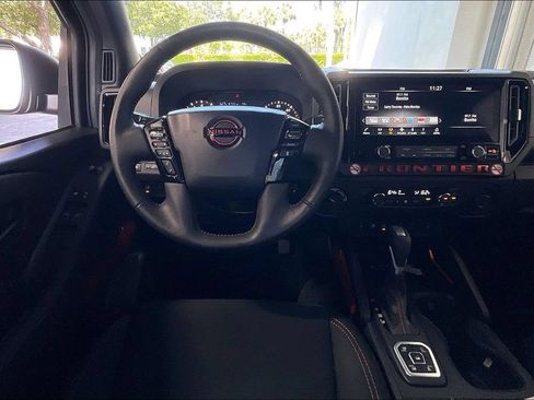 Used 2026 Nissan Frontier PRO-4X AWD/4WD image 5