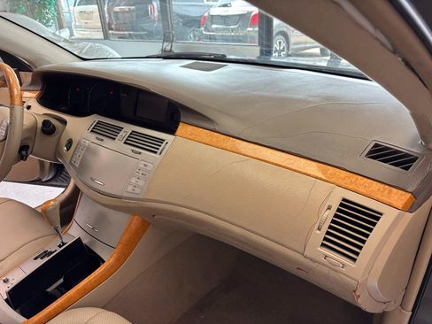 Used 2007 Toyota Avalon Limited FWD image 14