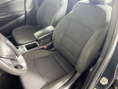 Used 2017 Chevrolet Cruze LT w/ Convenience Package image 20