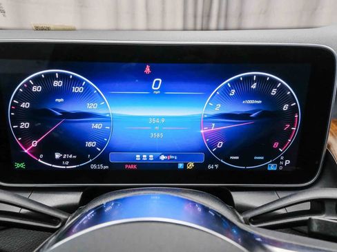 Certified 2025 Mercedes-Benz GLC 300 image 23