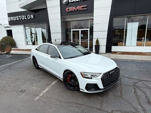 Used 2023 Audi S8 w/ S8 Executive Package image 2