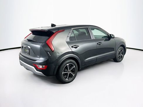 Used 2023 Kia Niro LX image 9