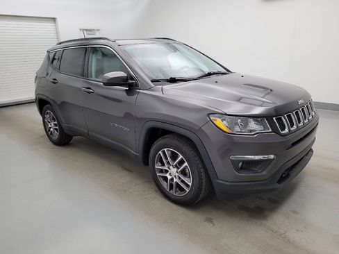 Used 2020 Jeep Compass Latitude FWD image 11