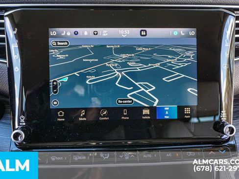 Used 2024 Jeep Wagoneer L Series II image 39