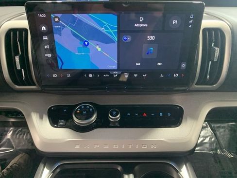 New 2026 Ford Expedition Max Active AWD/4WD image 3