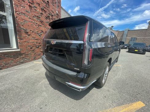 Used 2023 Cadillac Escalade ESV Premium Luxury AWD/4WD image 6