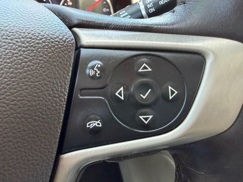 Used 2017 GMC Acadia Denali w/ Technology Package FWD image 16