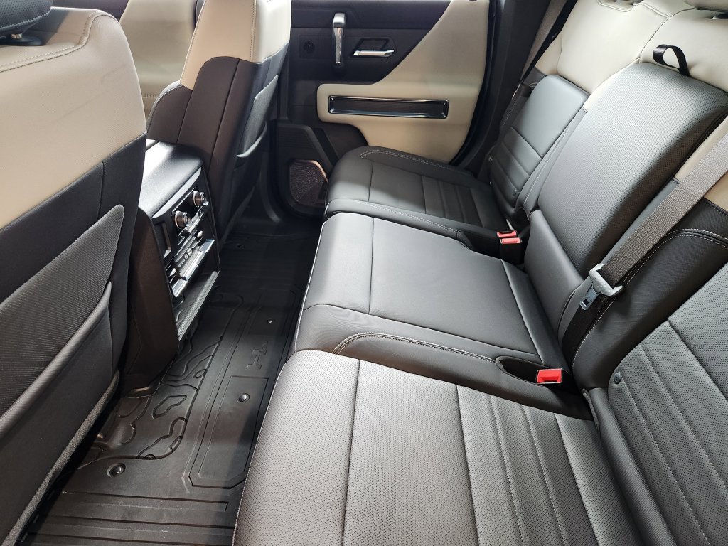 Used 2026 GMC Hummer EV 4x4 Crew Cab image 32