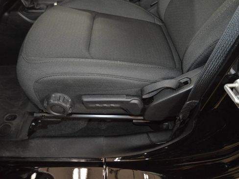 Used 2023 Jeep Wrangler Unlimited w/ Cold Weather Group image 20