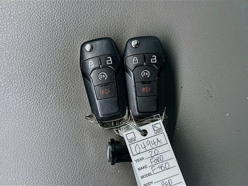 Used 2020 Ford F450 XL w/ Power Equipment Group image 33