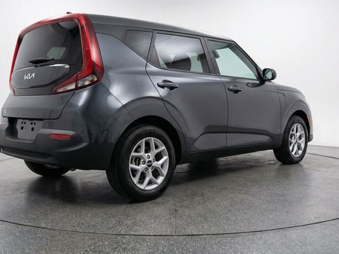 Used 2025 Kia Soul LX w/ LX Technology Package FWD image 9