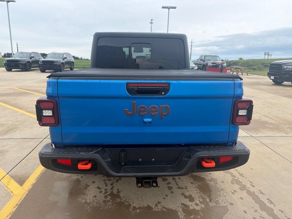 Used 2022 Jeep Gladiator Mojave w/ Dual Top Group AWD/4WD image 4
