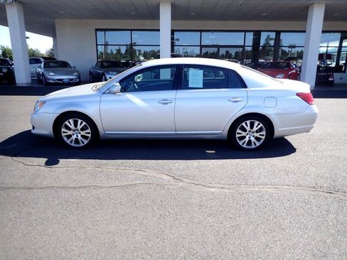 Used 2008 Toyota Avalon Touring image 2