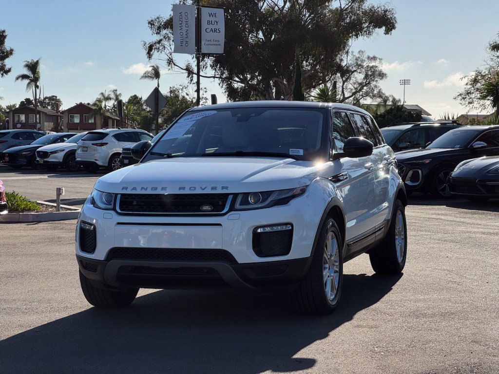 Used 2018 Land Rover Range Rover Evoque SE AWD/4WD image 3
