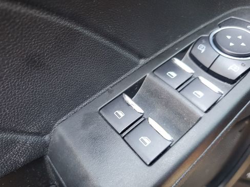 Used 2022 Ford Escape SE w/ SE Sport Appearance Package FWD image 24