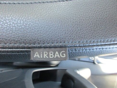 Used 2014 Volkswagen Jetta SEL FWD image 19