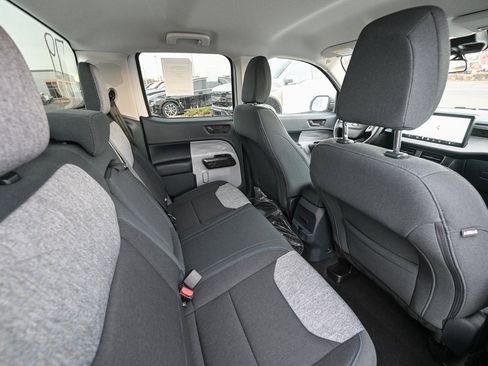 New 2025 Ford Maverick XLT image 22