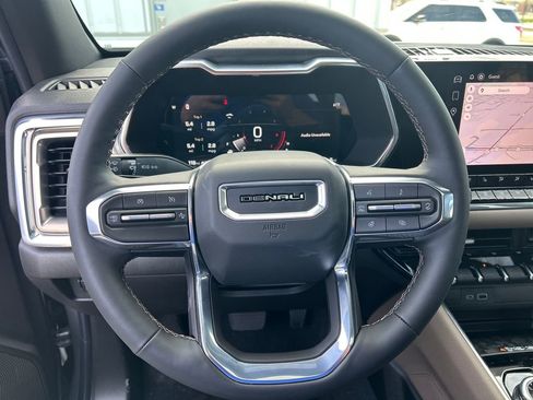 New 2026 GMC Canyon Denali image 17