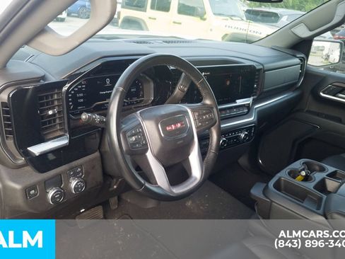 Used 2025 GMC Sierra 1500 SLT RWD image 5