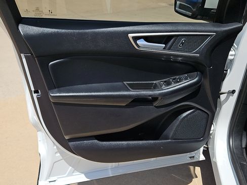Used 2022 Ford Edge SEL w/ Convenience Package AWD/4WD image 14