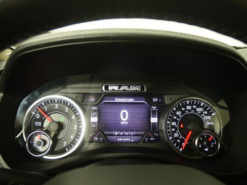Used 2020 RAM 1500 Laramie image 16