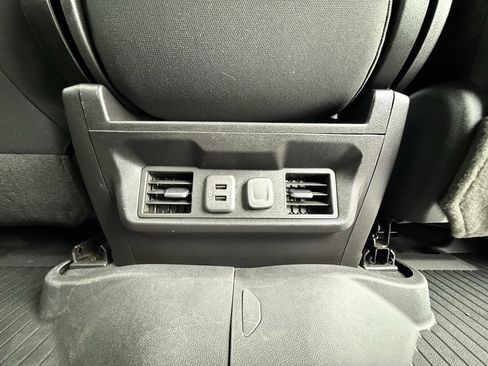 Used 2023 Chevrolet Silverado 2500 LT w/ Convenience Package image 31