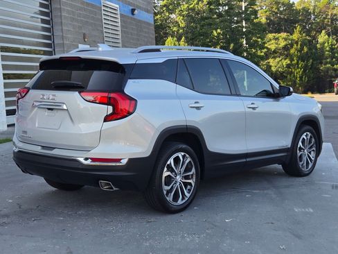 Used 2020 GMC Terrain SLT w/ Preferred Package FWD image 7