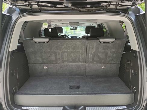 Used 2018 Chevrolet Tahoe Premier RWD image 35