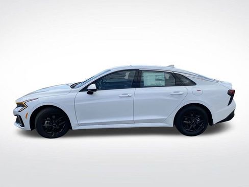 New 2025 Kia K5 LXS image 10