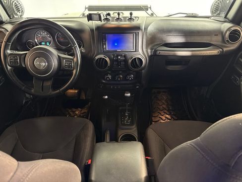 Used 2017 Jeep Wrangler Unlimited Sport w/ Quick Order Package 24S AWD/4WD image 18