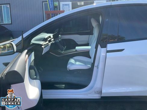 Used 2022 Tesla Model X AWD/4WD image 6