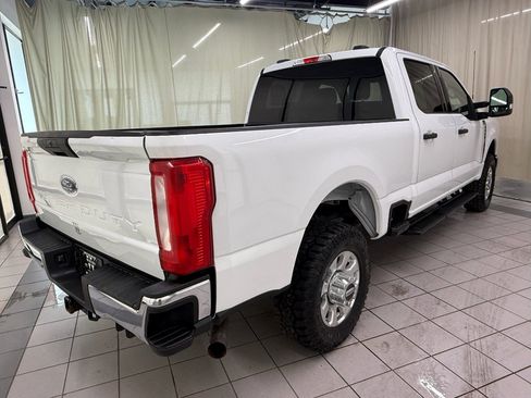 Used 2024 Ford F350 XLT AWD/4WD image 6